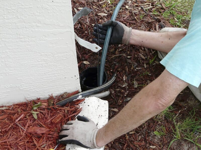 a plumber providing sewer snaking services in San Rafael